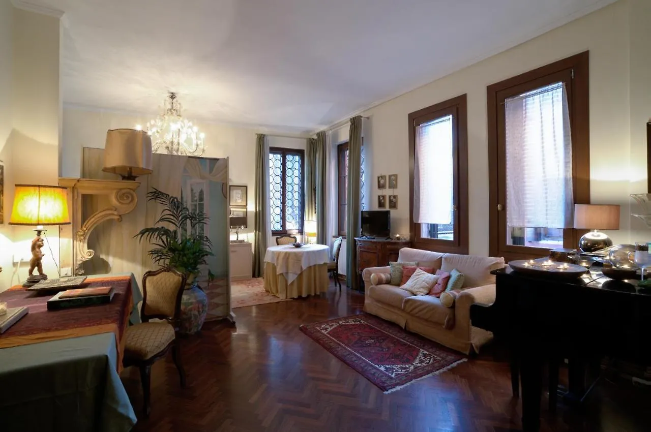 Ca' Della Corte Venice Bed & Breakfast
